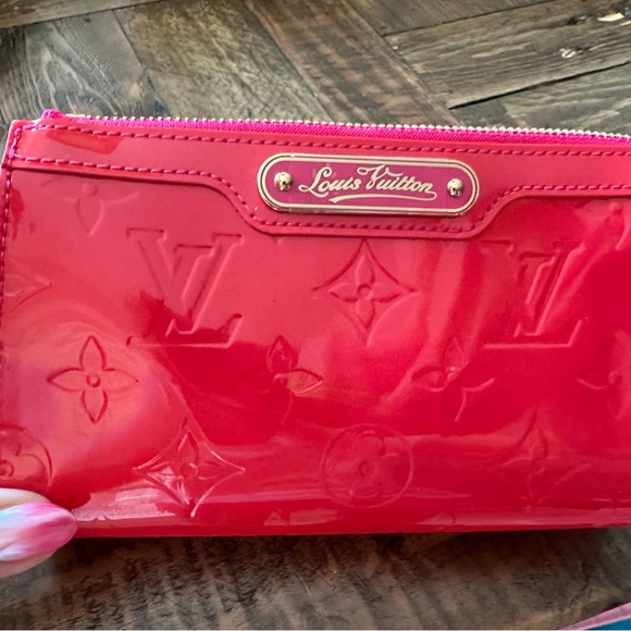 Louis Vuitton Monogram Vernis Trousse Cosmetic Pouch - Picture 4 of 10